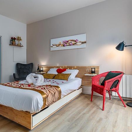 Apartamento Havre De Paix Jacuzzi Asnières Exterior foto